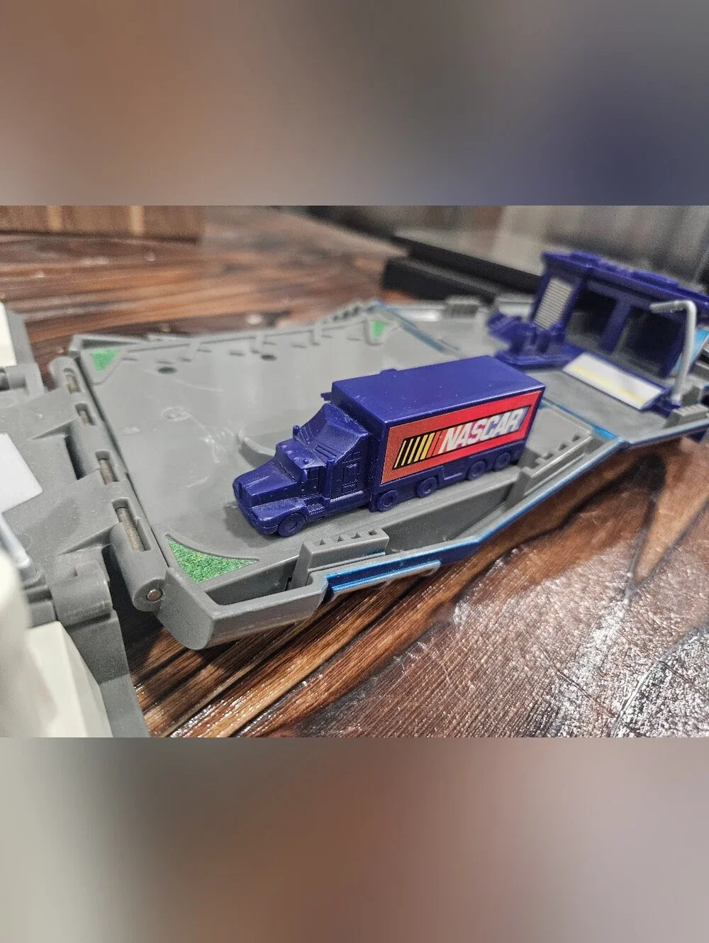 DuPont Nascar Micro Machines Semi Truck Track Playset Jeff Gordan Hasbro